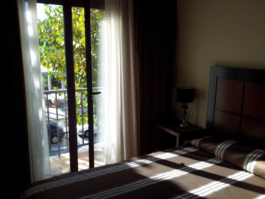 Hotel Av Apartamentos Lobios Rum bild